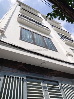 Nhà đẹp đông ngạc - dt32m2 - 4 tầng - giá 6 ,3 tỷ - để - ở cho thuê