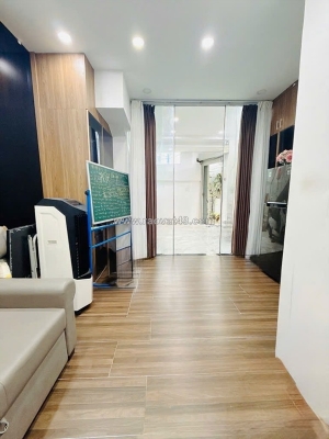 Nhà đẹp p2 quận 10 – gần nguyễn chí thanh – 3 tầng – ngang 4.3m – giá tốt 6.76