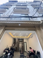 Nhà đẹp phố trạm – long biên – 6 tầng thang máy – full nội thất 37m2 11.5 tỷ.