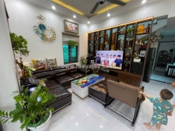 Nhà độc lập 2 tầng – căn góc 2 mặt thoáng – hải thành 2
60m², ngõ 3m, ô tô đỗ