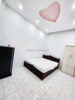 Nhà hẻm 2 ôtô tránh nhau dương bá trạc p. chánh hưng. giá 9,8 tỷ tl