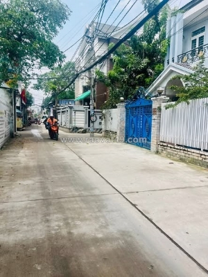 Nhà hẻm xe hơi –  ngã tư 4 xã – giáp tân phú