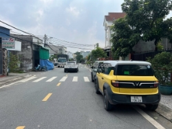 Nhà mặt tiền cầu xây 2 đường đẹp lộ giới 12m trung tâm thủ đức, tphcm