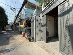 Nhà mặt tiền đường số 7 phường hạnh thông quận gò vấp cũ.