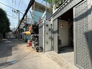 Nhà mặt tiền đường số 7 phường hạnh thông quận gò vấp cũ.