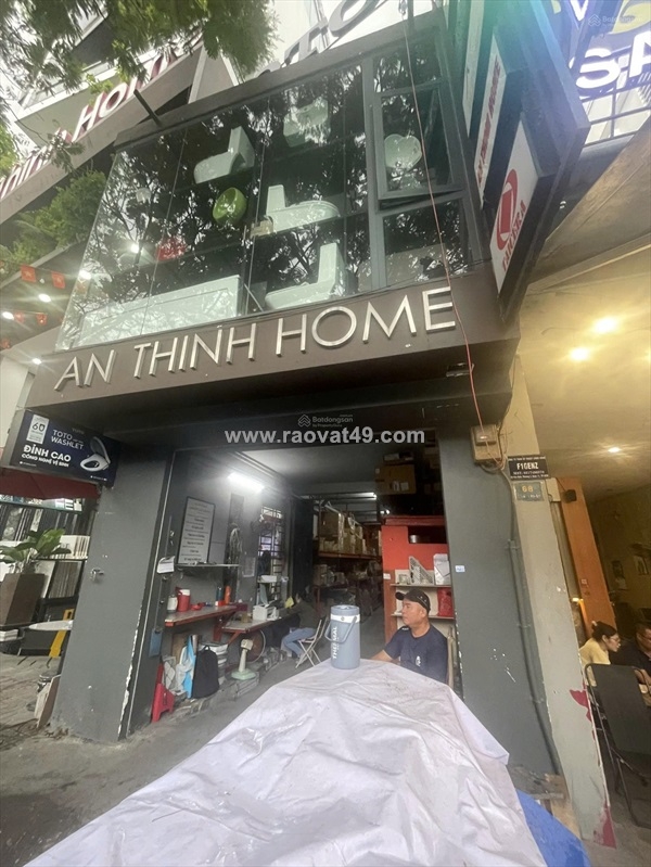 ~/Img/2025/11/nha-mat-tien-hoa-binh-ke-ben-truong-tieu-hoc-hoa-binh-tien-o-kinh-doanh-02.jpg