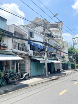 Nhà mới 2 tầng mặt tiền đường cao xuân dục p12q8. giá 5.2 tỷ