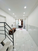 Nhà mới ở ngay sơn kỳ tân phú gần chợ sơn kỳ giáp tân bình 30m2 ,2 tầng nhỉnh 3