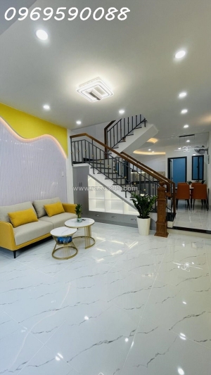 Nhà mới ờ ngay tân kỳ tân quý, tân phú. 58m2 ngang 4.3m nở hậu 6m6 giá 5 tỷxx