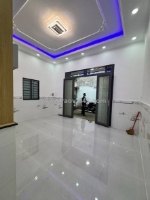 Nhà ngang 5m - lô góc - hẻm oto đỗ cửa