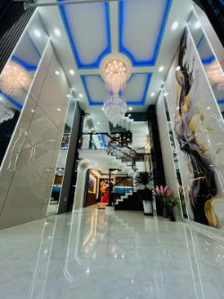 Nhà siêu đẹp! full nội thất xịn, gần chợ cầu đồng, giáp gò vấp