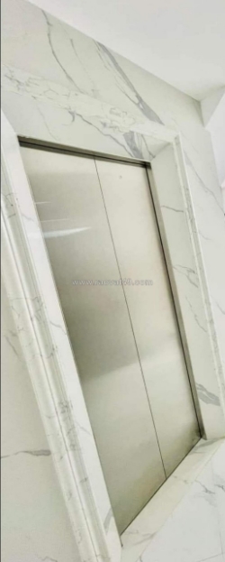 Nhà tôi cho thuê nhà hai cửa đi, mới, lò đúc, 105m2x 4t vỉa hè 35 tr