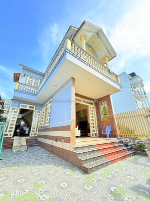 Nhà xe hơi ngủ trong nhà dt 144m² (7.4x19.5m) nở hậu 8.5m , đoàn nguyễn tuấn,