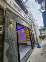 🏠🏠nhỉnh 5t chốt ngay nhà 2 tầng hẻm 435 huỳnh tấn phát - 1 sẹt xe hơi đỗ