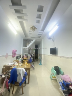 Ở hoặc đầu tư nhà 3 tầng kiên cố quận 8 giáp q6 hẻm thông chỉ 4 tỷ xíu