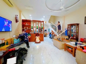 Ở ngay! bán nhà đẹp 5 tầng xe hơi thông đặng văn ngữ, 35m2, nhỉnh 7 tỷ tl