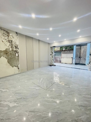 Phố đàm quang trung 42m2 6t thang máy, gara ô tô, cạnh aeon long biên - nhỉnh