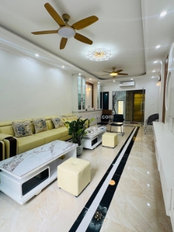 Quá đẹp dân xây phố ngọc thụy 50m2 7 tầng thang máy, ô tô vào nhà, full nội