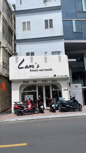 Sang nhượng tiệm nail mới đầu tư mặt tiền đường huỳnh văn bánh, phú nhuận