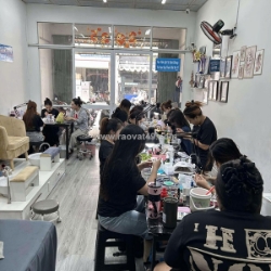 Sắp tới mình mở tiệm to hơn nên cần nhượng tiệm nail gần mega quận 12