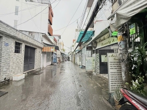 Sát mặt tiền đoàn văn bơ p xóm chiếu q4
khu dân cư hiện hữu diện tích đất 27