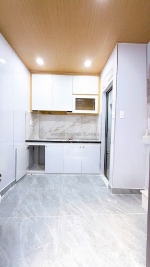 Sát mặt tiền đoàn văn bơ  q4

ngang 3,4 x đúc mới 4 tấm hơn 1.5 tỷ