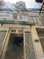 Sát mặt tiền q4 dtsd 100m2
có 4 tỷ  xíu