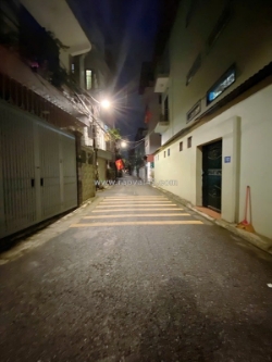 Siêu hiếm – bán đất tặng nhà – khu cán bộ hàng không nguyễn sơn 🔥

📐 93m²,