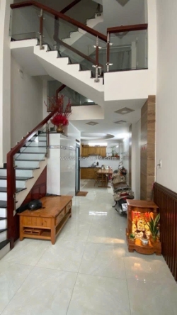 Siêu phẩm 4 tấng  - vào ở ngay - dts 150m2-ngay cityland - lote nguyễn văn