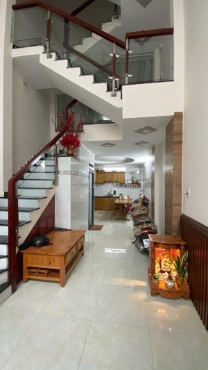 Siêu phẩm 4 tấng  - vào ở ngay - dts 150m2-ngay cityland - lote nguyễn văn