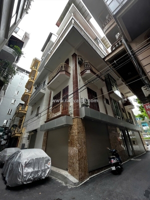 [siêu phẩm] bán nhà hoàng quốc việt lô góc 3 thoáng, ô tô, 7 tầng thang máy,