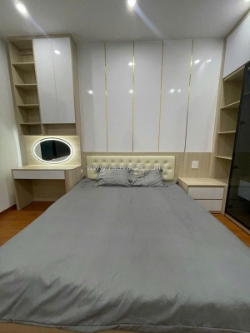 Siêu phẩm giáp bát - 5 tầng thang máy - full  nội thất  40m2 5 tầng mặt tiền