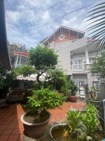 Siêu phẩm nhà 3 tầng thiết kế theo biệt thự nằm tại phường trung tâm nha trang,