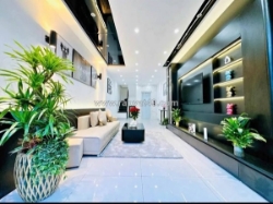 Siêu vip nhà đẹp long biên chỉ 8.9 tỷ- 48m - thang máy, 20m ra ô tô, vf3 đỗ