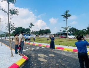 Sốc đất hà nội - giá 2,3 tỷ gần đại học quốc gia - trường fpt