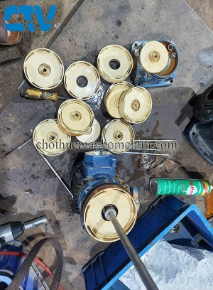Sửa chữa và thay mới bộ cánh nhựa cho bơm trục đứng