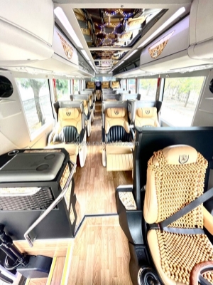 Thuê xe limousine 16 chỗ giá tốt