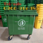 Thùng rác 1100 lít nhựa hdpe dùng như xe gom rác đẩy tay môi trường