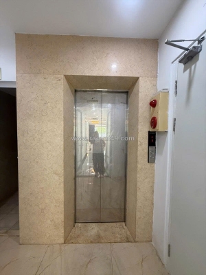 Toà  chung cư mini 59m 7, thang máy 16 pkk doanh thu 75triẹu/m trung tâm nam tư