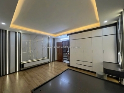 Tựu liệt, hoàng liệt, hàng xóm linh đàm