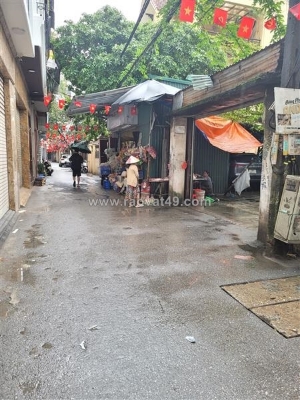 Vị trí đẹp - gần phố - lô góc - nhà nở hậu lộc lá  - xây căn hộ kd cho thuê. –