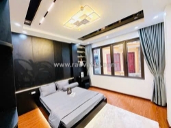 Vua mặt phố - bán nhà 99,2m x (cấp 4) mặt phố huế 85 tỷ, mặt tiền 3,57m