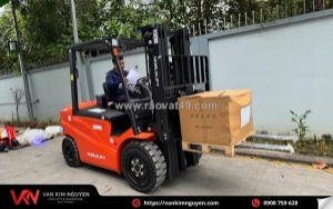 Xe nâng có được phép đi ra đường?