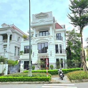 🔅 biệt thự vip ciputra lô góc 355m2 4t thang máy mt 16m, đẳng cấp, chỉ 137 tỷ