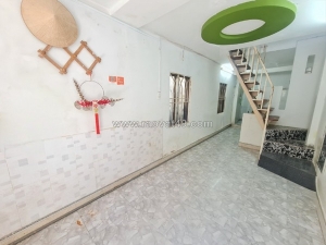 ♣ k 2.5m thẳng thông 30m ra ông ích khiêm, gần đh spkt, 2 tầng cứng sạch, nhỉnh