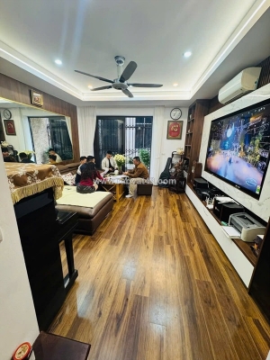 1 nhà ra phố bạch mai - gần công viên tuổi trẻ - bạch mai 40m. 6 tầng, mặt tiền