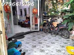 4,2m x 16,2m bông sao p5q8 / 5tỷ6 thương lượng / 4pn gần mặt tiền