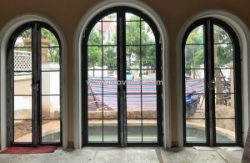 8 mẫu cửa đi nhôm maxpro hệ 65 phù hợp cho nhà hướng nắng gắt