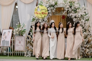 Áo dài bưng quả bigsize tỏa sáng rực rỡ xinh đẹp rạng ngời