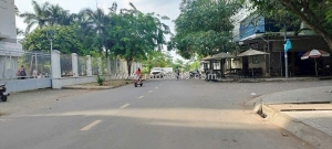 Bán 8 căn biệt thự (10m-20m) thuộc khu phú nhuận, đường lê thị riêng, thới an,